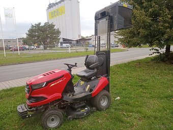 sekačka, zahradní traktor, traktor s uzávěrkou - 3