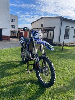 Yamaha YZ 125 - 3