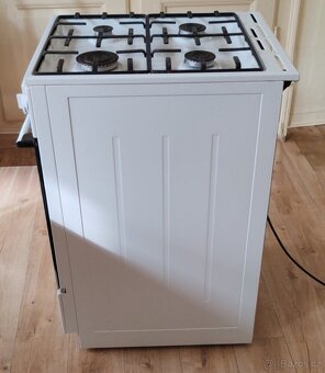 ZÁNOVNÍ moderní kombi sporák MORA - 3