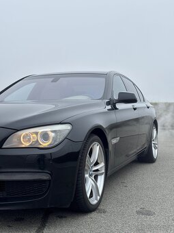 BMW 750i xDrive M-paket F01 - 3