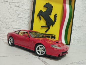 Ferrari 550 Maranello 1/18 Hot Wheels - 3