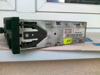 Prodám autorádio BLAUPUNKT - 3