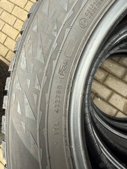 Zimní nokian 215/65 r17 - 3