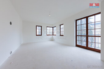 Prodej bytového domu, 895 m², Karlovy Vary, ul. Rumunská - 3