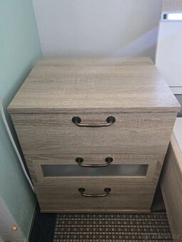 Manželská postel + noční stolky + TV stolek - 3