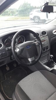 Ford Focus 1.6 74kw r.v 2009 - 3