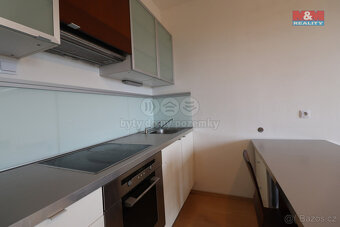 Pronájem bytu 1+kk, 39 m², Praha, ul. Hnězdenská - 3