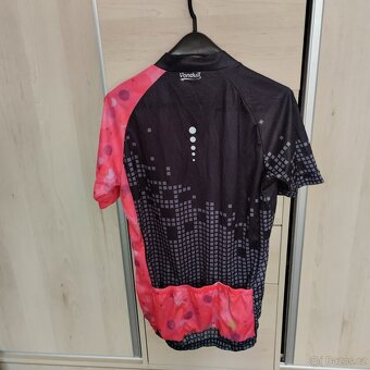 Cyklistický dres,2x triko a 1x kraťasy. - 3