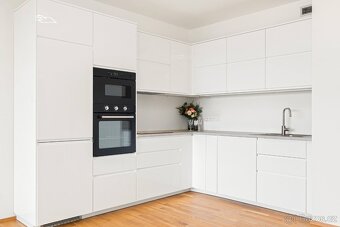 Byt 2+kk 58 m2,lodžie 7 m2, garáž, 9.patro Praha 4 Modřany - 3