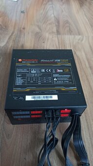 Počítačový zdroj 530w Thermaltake Smart SE530W (PC zdroj) - 3