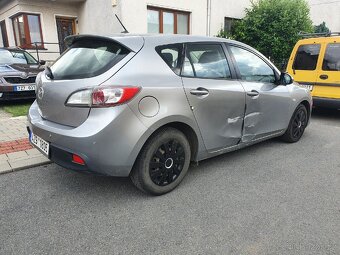 Mazda 3 - 3