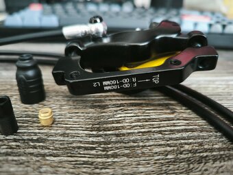 Hydraulicka brzda NUUT 4 Pistons Y-5 Zadní - 3