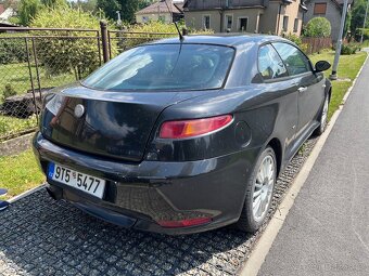 Alfa Romeo GT - 3