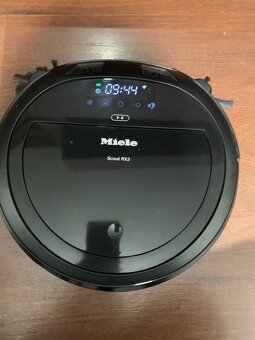 Robotický vysavač Miele Scout RX3 - 3