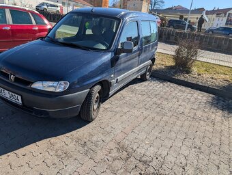Peugeot partner 1.6i 80kw pracant - 3