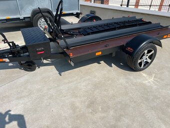 Přívěsný vozík brzděný na motorky - 3