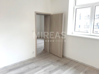 Milovice, pronájem bytu 2 + kk, 34 m2 v Milovicích okr. Nymb - 3