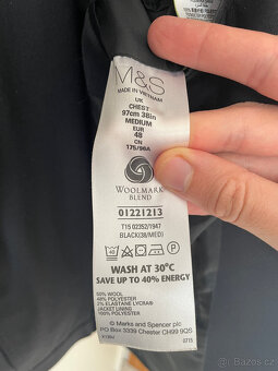 Pánský černý oblek Marks & Spencer (sako EU 48, kalhoty EU 3 - 3