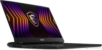 MSI TITAN GT77_17" 4K UHD_i7-12800HX_RTX 3070 Ti 8GB - 3