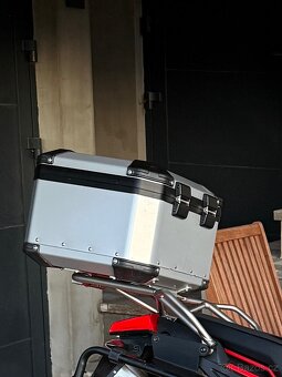Top Case Aprilia Tuareg (kufr) - 3