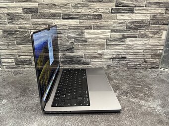 MacBook Pro 14” M1 Pro / 16GB / 500GB DPH - 3
