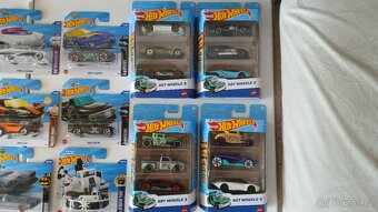 Hot wheels 5x2 nebo za 50 nerozbalených autíček dle fotek - 3