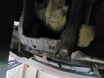 Prodám Nissana Almeru Tino, 2,2 dCi (turbo) - 3