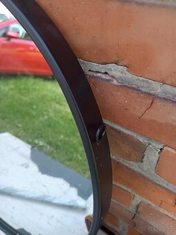 Černé kovové závěsné zrcadlo 60 cm - 3