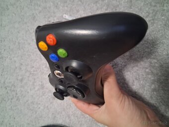 Prodám ovladač na xbox 360 - 3