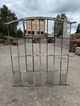 Tovární okno 63 - 3