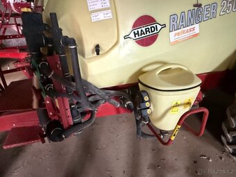 Postřikovač HARDI RANGER 2500 - 3