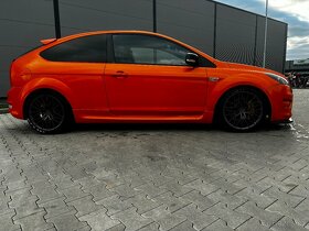 Ford Focus ST225 2.5T - 3
