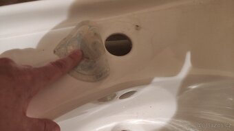 Umyvadlo velké s nohou a baterií vše nové - 3