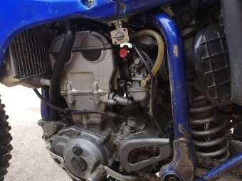 Yamaha WR 426f, 2003, jezdí, ale je spíše k opravě. - 3