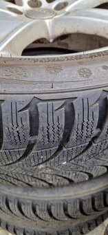Krasna Alu kola original audi s line r17 225/50 temer nové z - 3