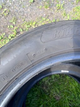 Prodám pneu letní 235/55 R17 - 3