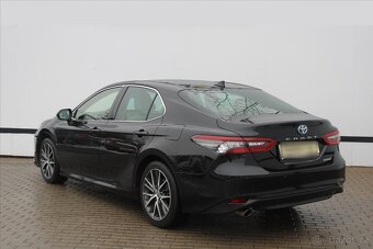 Toyota Camry 2.5 HYBRID EXECUTIVE 1.MAJ. ČR (2022) - 3