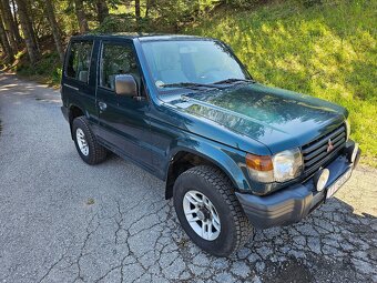 Mitsubishi Pajero 2.5 - 3