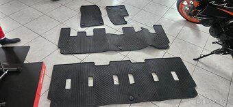Gumové koberce Ford Tirneo Custom 2022 - 3