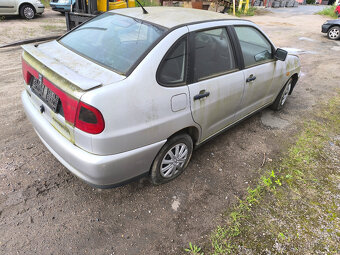 Seat cordoba veškeré náhradní díly z vozu.Levně - 3