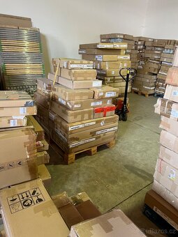 12 Paket nevého koupelnového nábytku - 3