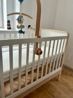 Prebalovaci pult a postylka IKEA - 3