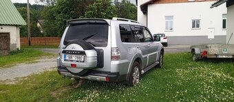Prodám nepojízdné Mitsubishi Pajero IV - 3