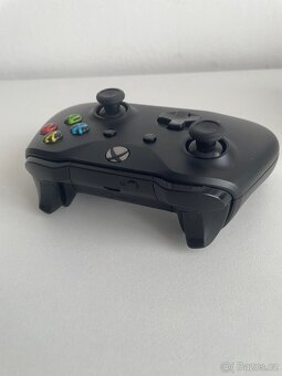 XBOX ONE ovladač - 3