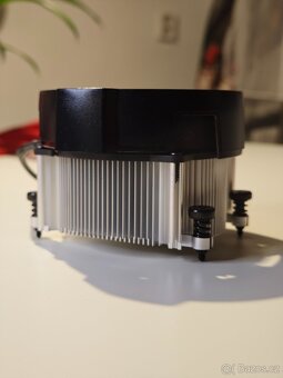 AMD CPU chladič Wraith Stealth vysoký - 3