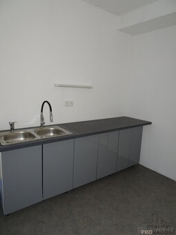 Pronájem komerčních prostor, Na Staré Poště, Pardubice - 3