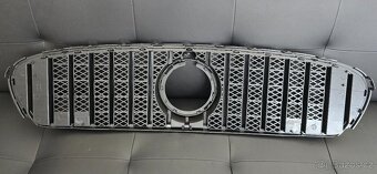 Mercedes benz GlC přední maska AMG - 3