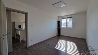 Pronájem moderního bytu 2+kk (55 m²) v centru Hodonína – níz - 3