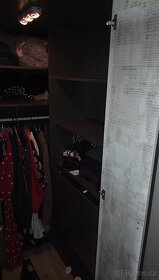 Prodám asko rohovou skříň. - 3