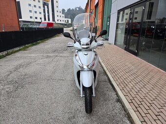 Honda SH 300i ABS (2017) TOP stav - 3